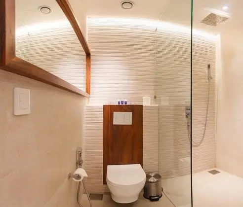 Deluxe İki Ayrı Yataklı Oda, 2 Tek Kişilik Yatak, Kısmi Deniz Manzaralı