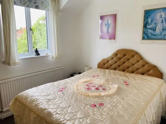 Classic Tek Büyük Yataklı Oda, Ortak Banyo, Bahçe Manzaralı (Michael Room)