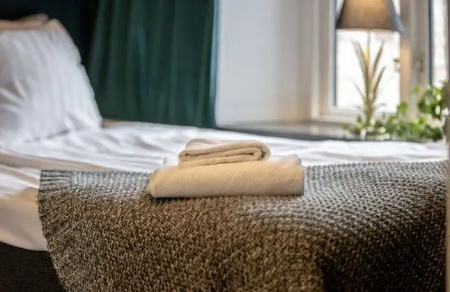 Tek Kişilik Oda (Petrol)