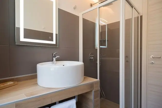 Design Tek Büyük Yataklı Oda