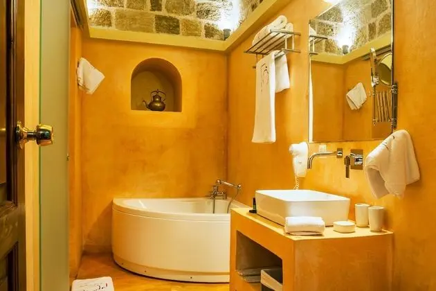 Deluxe Tek Büyük Yataklı Oda (Mediterranean Pearls)