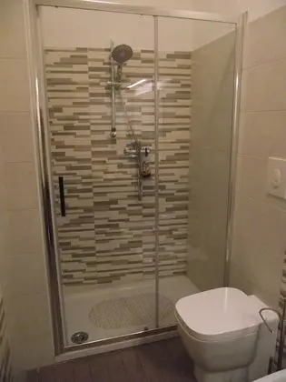 Üç Kişilik Oda, Şehir Manzaralı