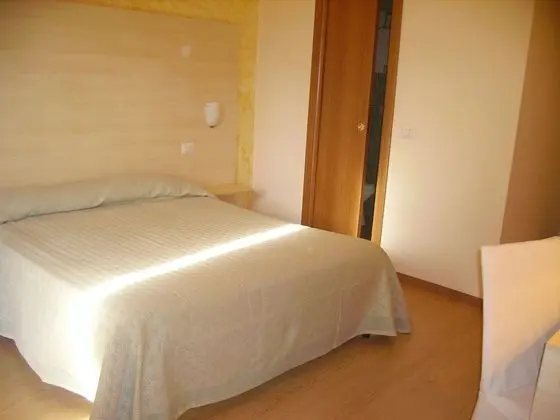 Tek Büyük Yataklı Oda, Veranda, Tepe Manzaralı