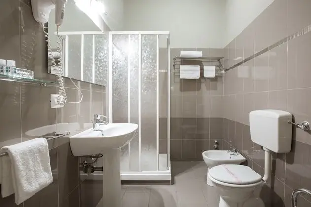 Standard Tek Büyük Yataklı Oda, 1 Çift Kişilik Yatak, Banyolu/Duşlu, Avlu