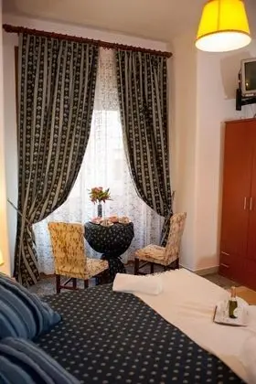 Standard Üç Kişilik Oda