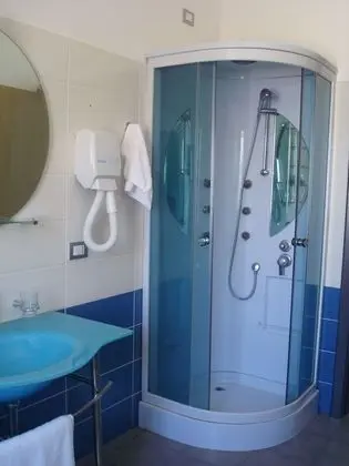 Standard Dört Kişilik Oda