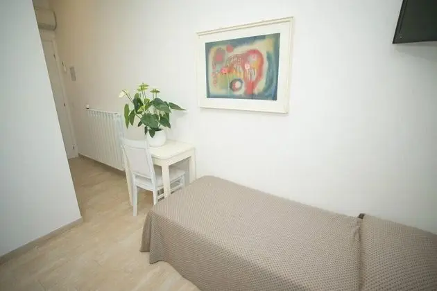 Üç Kişilik Oda