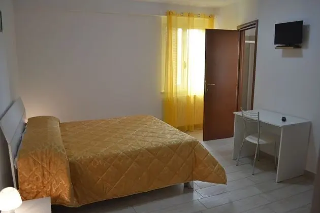 Standard Tek Büyük Yataklı Oda