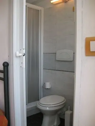 Basic Tek Büyük Yataklı Oda, Denize Bakan