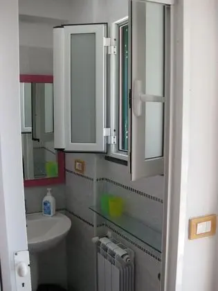 Basic Tek Büyük Yataklı Oda, Denize Bakan