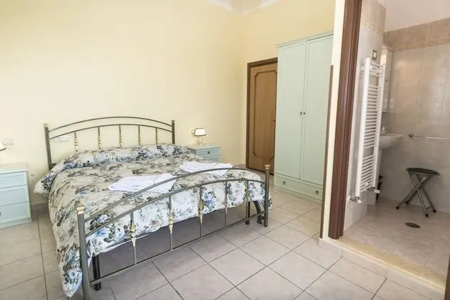 Tek Büyük Yataklı Oda, Veranda, Bahçe Manzaralı