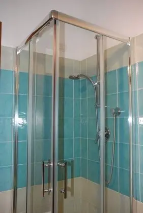 Standard Tek Büyük Yataklı Oda, Banyolu/Duşlu, Avlu Manzaralı