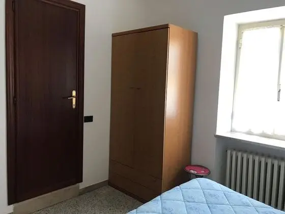 Basic Tek Büyük Yataklı Oda