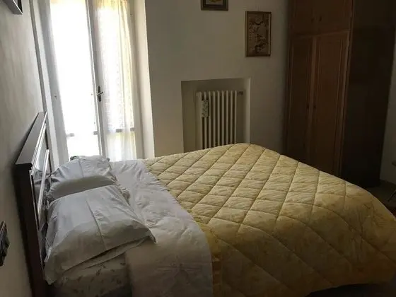 Basic Tek Büyük Yataklı Oda