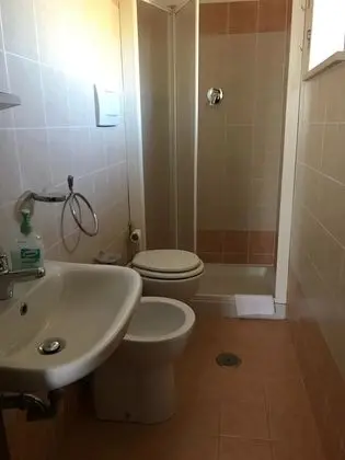 Basic Tek Büyük Yataklı Oda