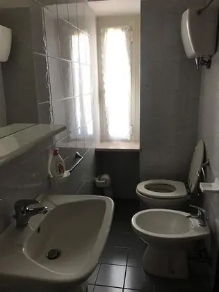 Basic Tek Büyük Yataklı Oda