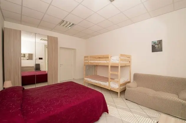 Standard Dört Kişilik Oda, Ortak Banyo, Şehir Manzaralı