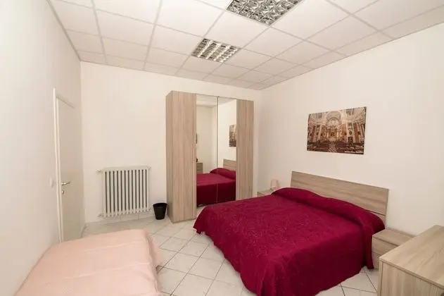 Standard Üç Kişilik Oda, Ortak Banyo, Şehir Manzaralı