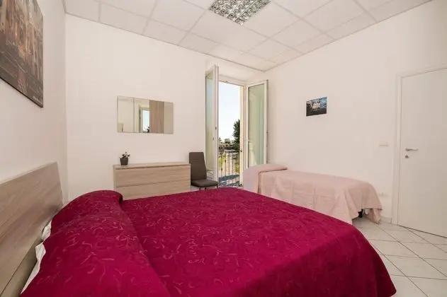 Standard Üç Kişilik Oda, Ortak Banyo, Şehir Manzaralı