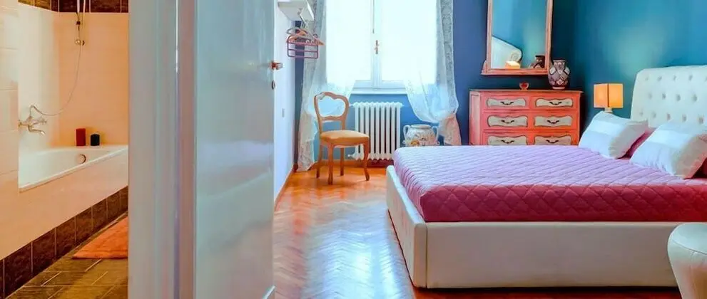 Tek Büyük Yataklı Oda, 1 Büyük (Queen) Boy Yatak, Sigara İçilmez, Özel Banyo (Miranda)