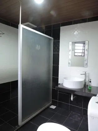 Dört Kişilik Oda, Özel Banyo