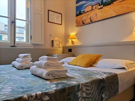 Basic Tek Büyük Yataklı Oda