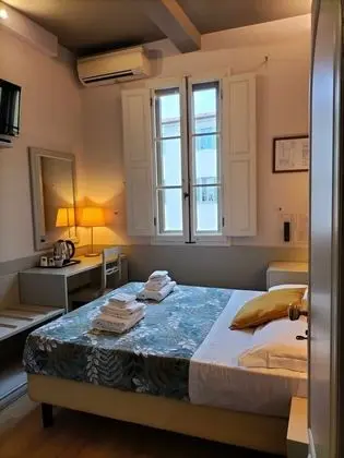 Basic Tek Büyük Yataklı Oda