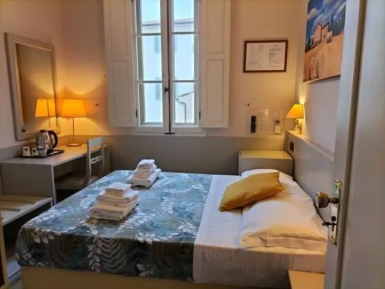 Basic Tek Büyük Yataklı Oda