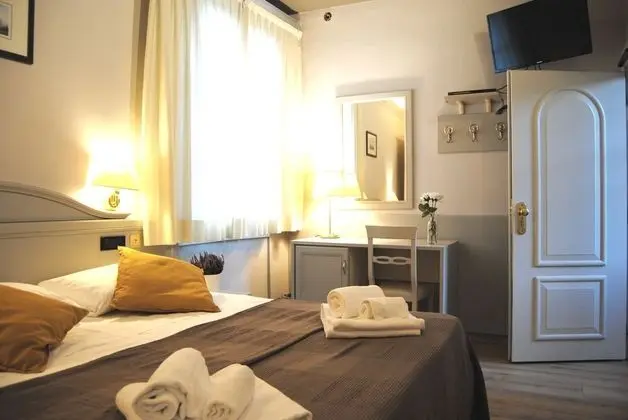 Standard Tek Büyük veya İki Ayrı Yataklı Oda