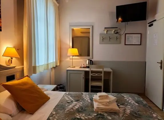 Standard Tek Büyük veya İki Ayrı Yataklı Oda