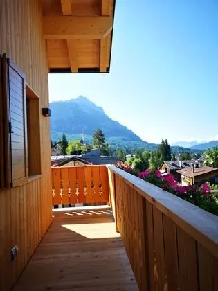 Classic Süit, 1 En Büyük (King) Boy Yatak, Balkon, Dağ Manzaralı (Cristallo/Croda)