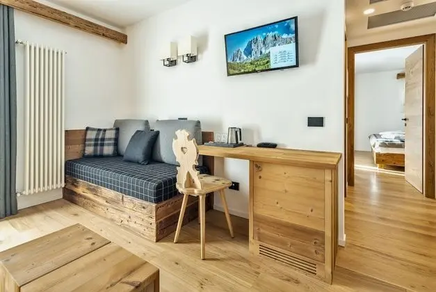 Deluxe Süit, 1 En Büyük (King) Boy Yatak, Balkon, Dağ Manzaralı (Tofana)