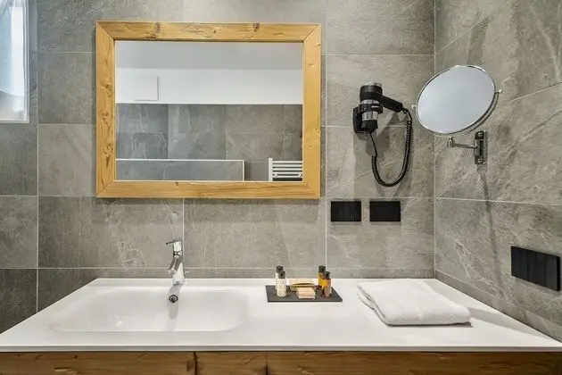 Deluxe Süit, 1 En Büyük (King) Boy Yatak, Balkon, Dağ Manzaralı (Tofana)