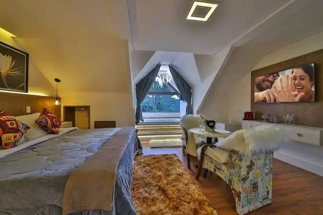 Luxury Tek Büyük Yataklı Oda, Sıcak Su Havuzu