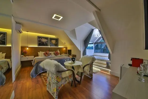 Luxury Tek Büyük Yataklı Oda, Sıcak Su Havuzu