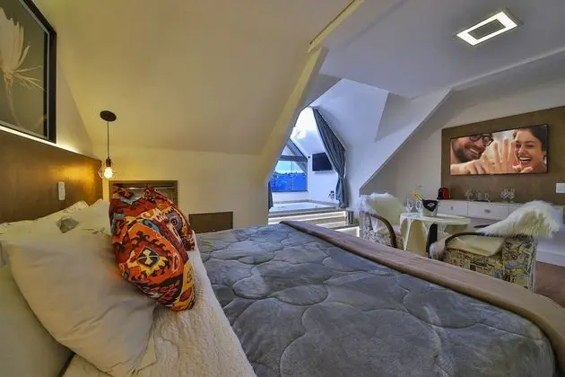 Luxury Tek Büyük Yataklı Oda, Sıcak Su Havuzu