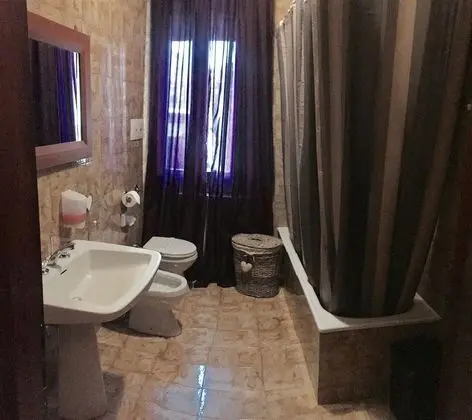 Standard Tek Büyük Yataklı Oda, Ortak Banyo