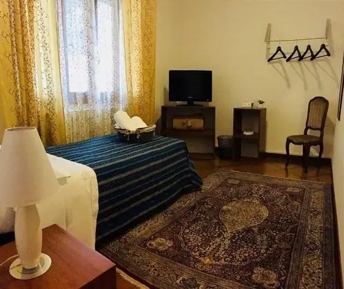 Tek Kişilik Oda, Ortak Banyo