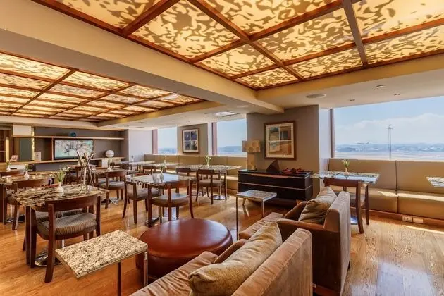 Camino Real Club Queen Breakfast Included for Adults Only