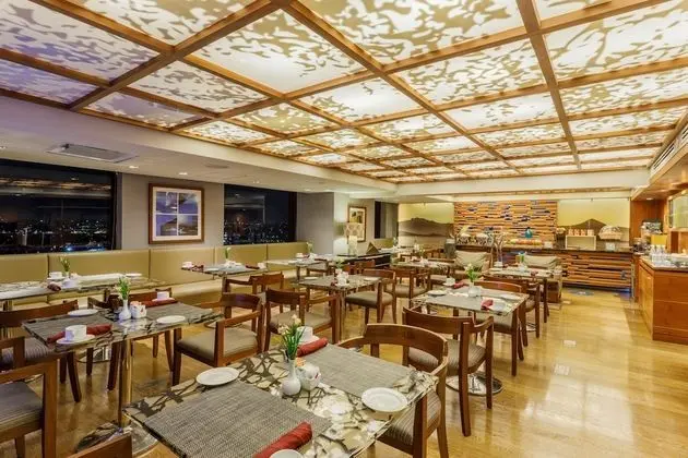 Camino Real Club Queen Breakfast Included for Adults Only