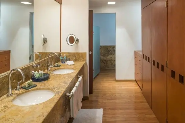 Suite Embajadores