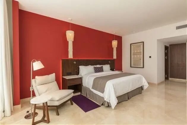 Camino Real Club Cama King.