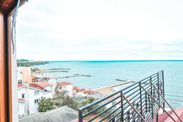 Deniz Manzaralı Çatı Katı Oda