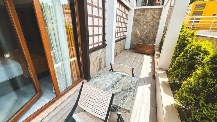 Terasdan Bağlantılı Oda