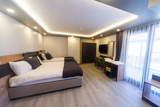 Aile Odası - Balkonlu Suit