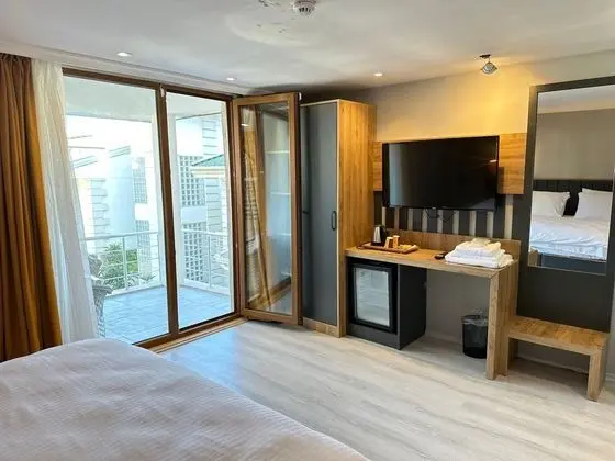 Deluxe Oda-Balkonlu, Deniz Manzaralı, Balkonlu