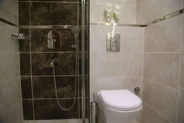Standard Tek Büyük veya İki Ayrı Yataklı Oda