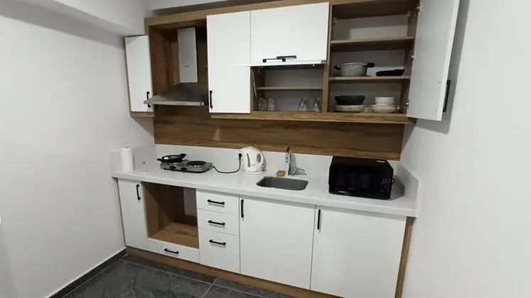 Daire 3 Kişilik, Kara Manzaralı, Balkonlu