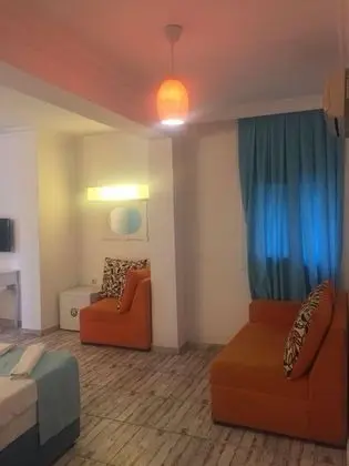 Aile Odası, Şehir Manzaralı
