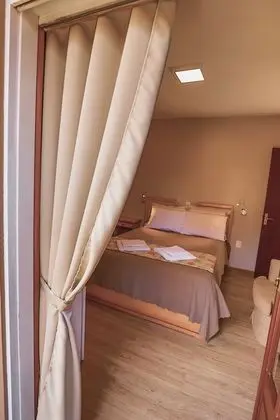 Oda, 1 Çift Kişilik Yatak, Sigara İçilmez